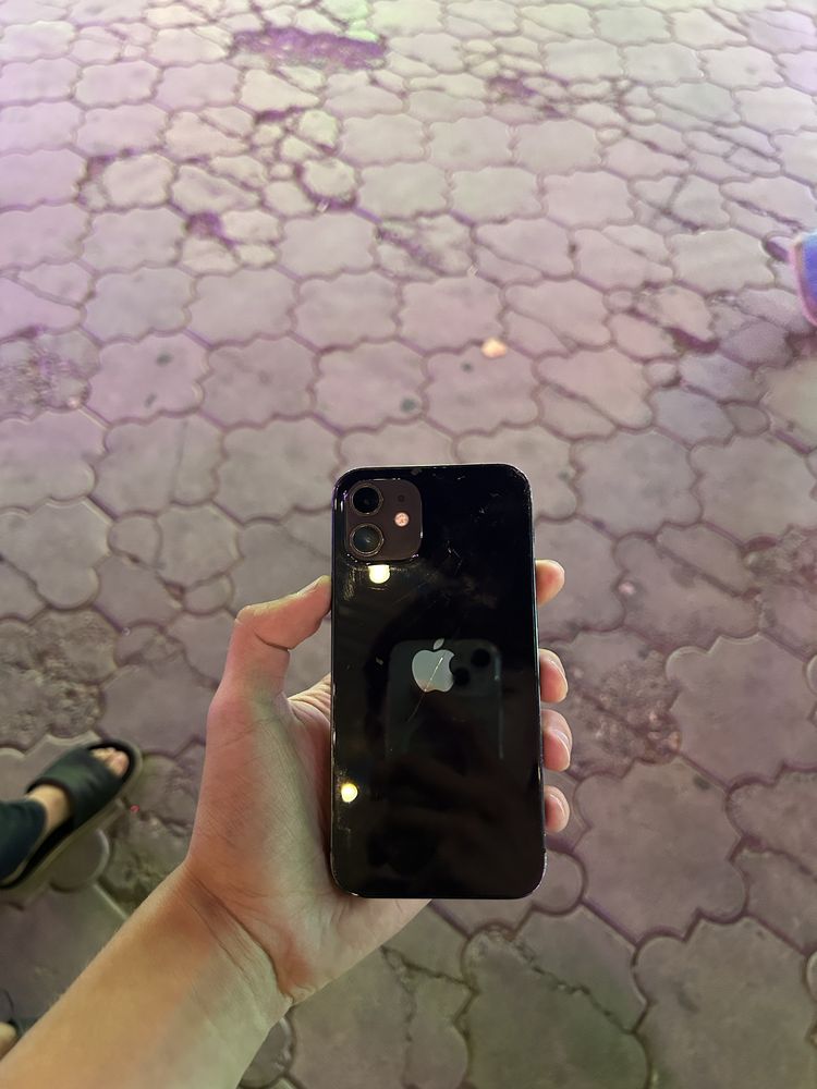 Iphone 12  kelishamiz