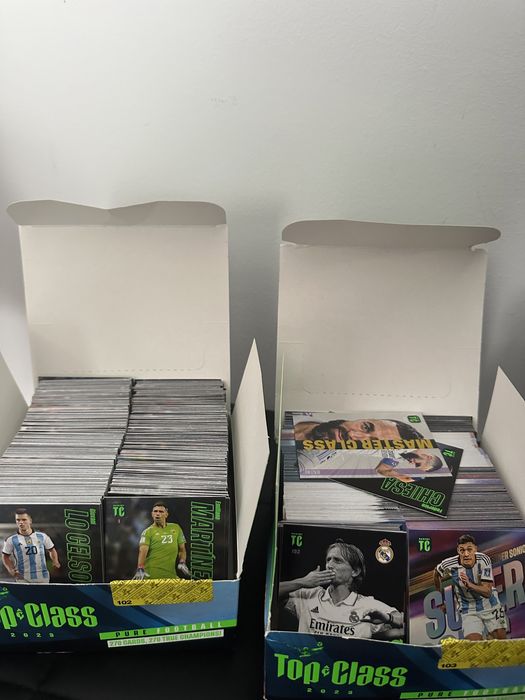 Vand Cartonașe Panini Top Class 2023 3 lei