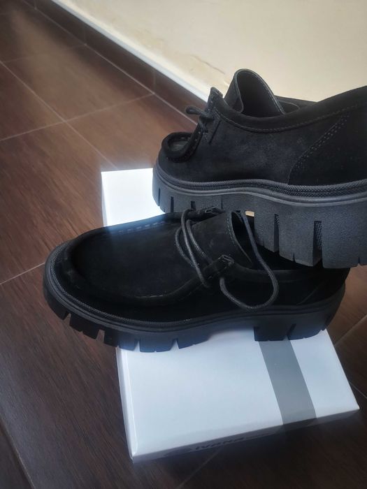 Обувки естествен велур 37 номер