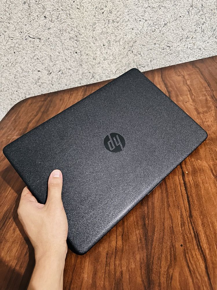Hp noutbuk holati zur turibdi srochni narxi arzon