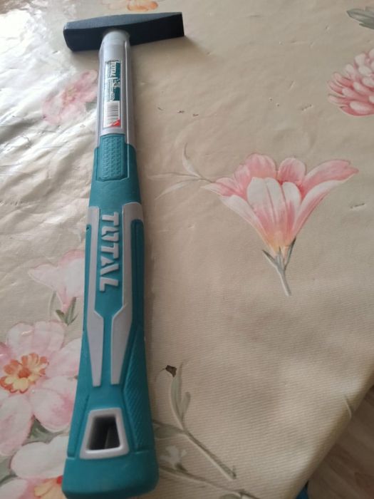 Молоток импортный