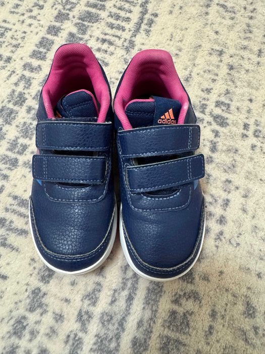 Adidasi Adidas marimea 28