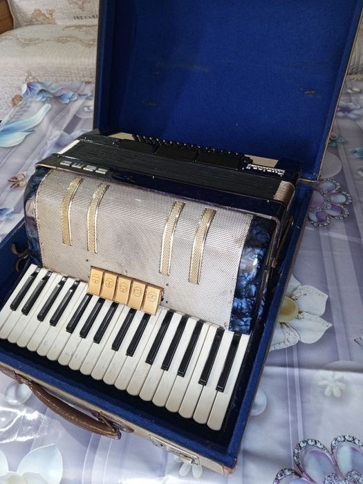 Garmoshka Akardion xolati yaxshi