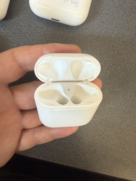 Airpods pro case si airpods 1
