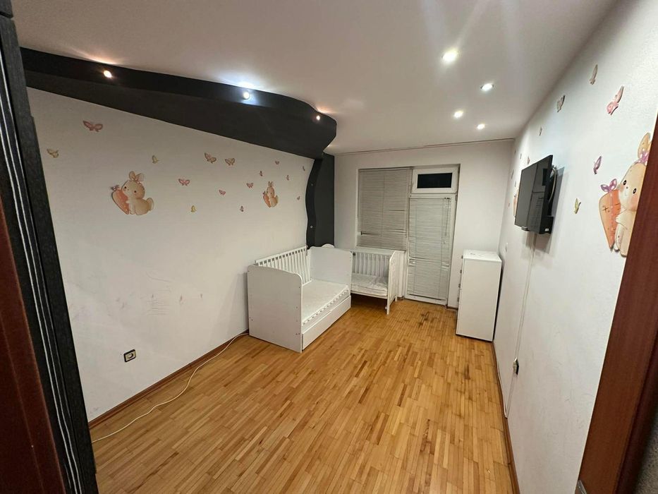 Тристаен апартамент под наем в ж.к. Люлин 3, 2215035