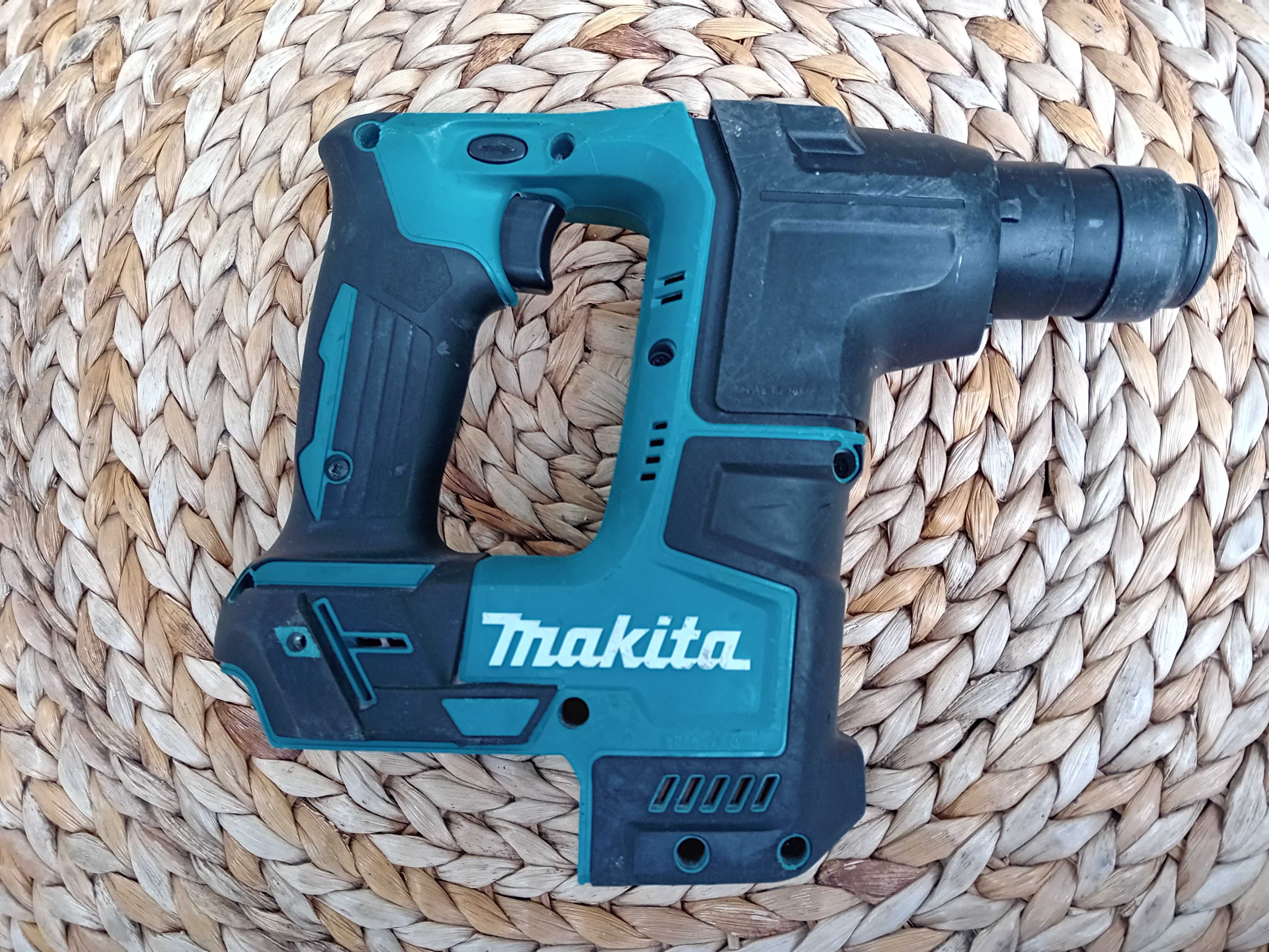 Makita DHR171Z – Акумулаторен безчетков перфоратор