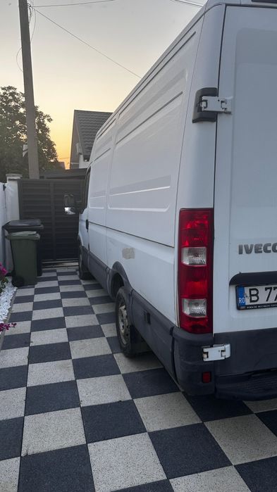 Vand Iveco Daily 2.3 autoutilitara N1
