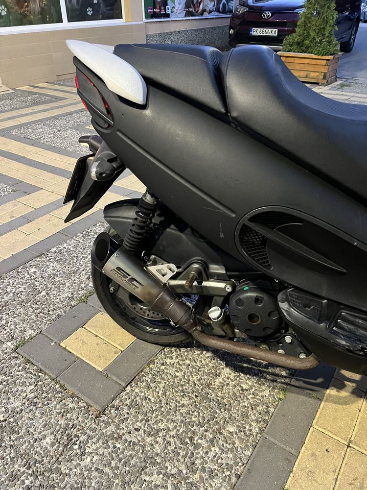 Malaguti phantom max 125