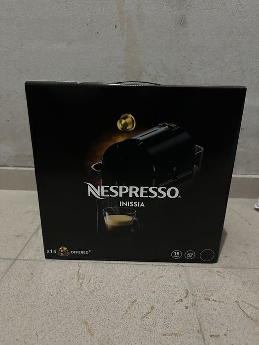 Espressor Nespresso Inissia NOU Sigilat Negru + Minibol capsule