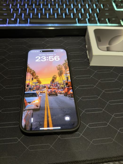 iPhone 16 pro max 256gb 2 години гаранция