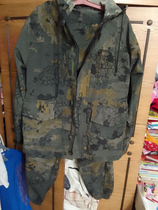 Продам срочно форму на НВП 48размер