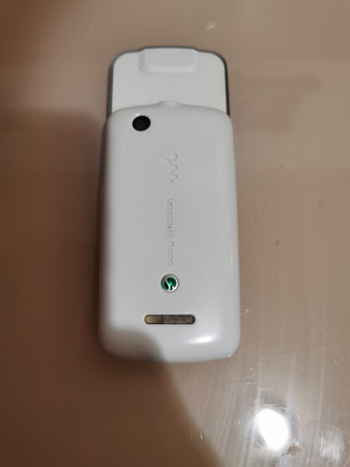 Sony Ericsson Spiro W100i , White