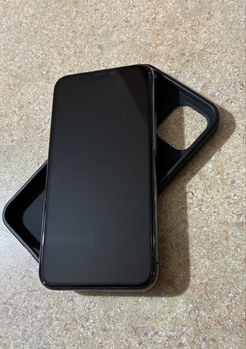 iPhone 11 Pro 256GB сменена батерия