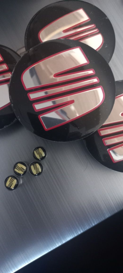 Seat - set 4 capace pentru jante aliaj