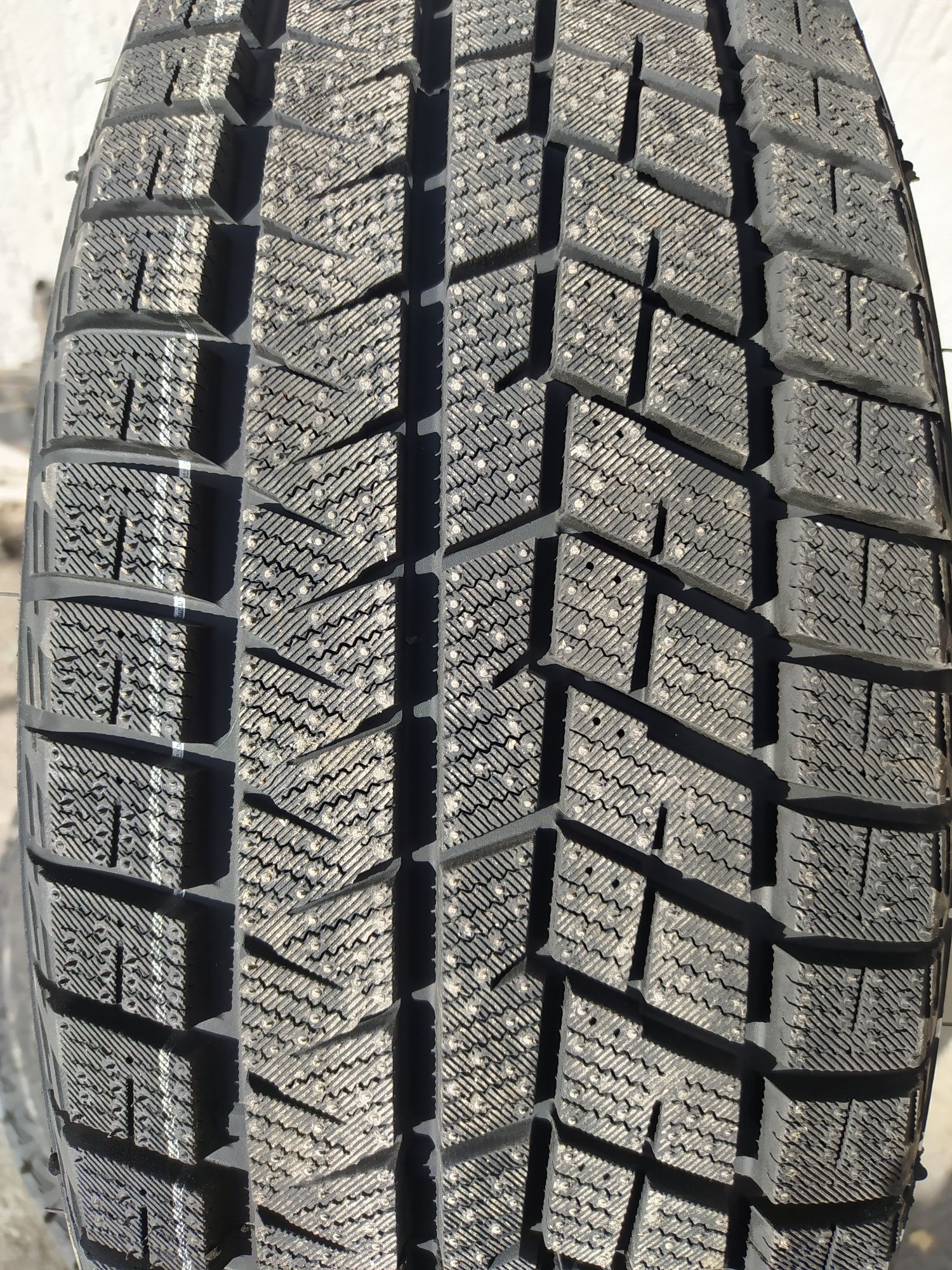 Rapid 195/65R15 Ice Knight