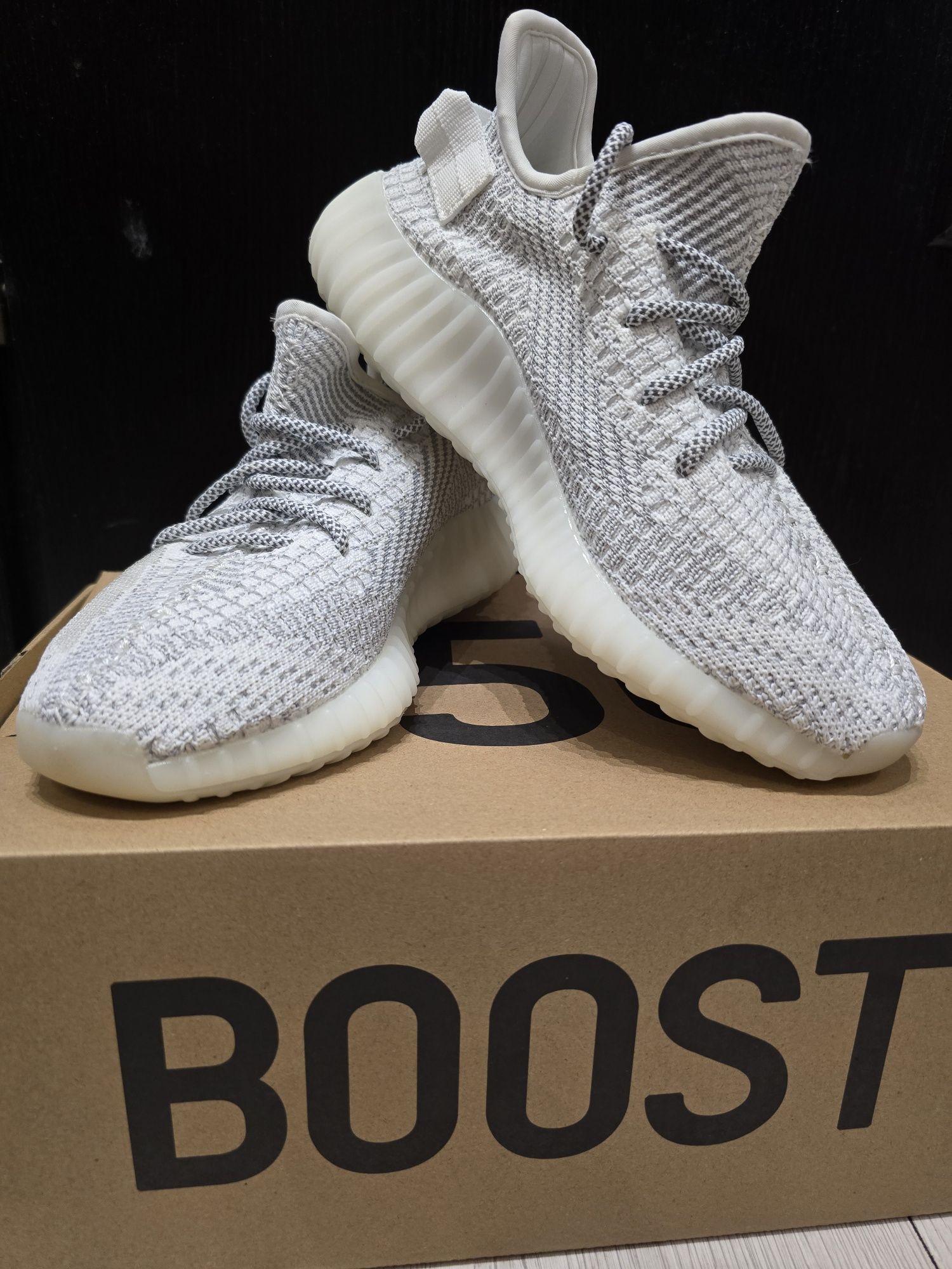 Adidas yeezy boost 350 noi la cutie