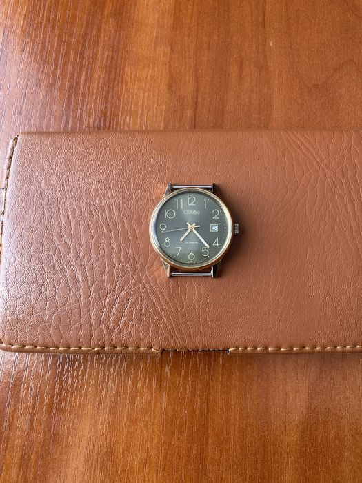 Советские позолоченные часы Слава