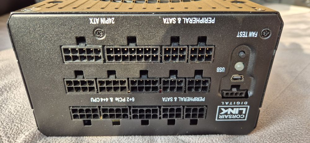 Захранване CORSAIR HX 1000 W