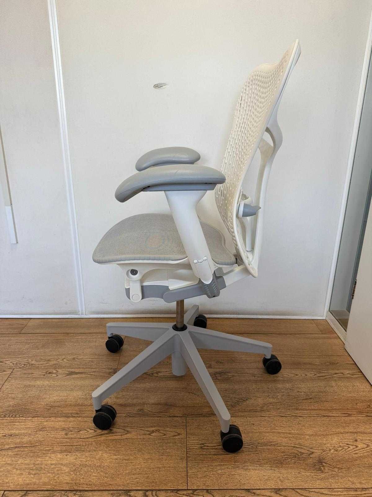 Refurbished Herman Miller Mirra 2 Alpine