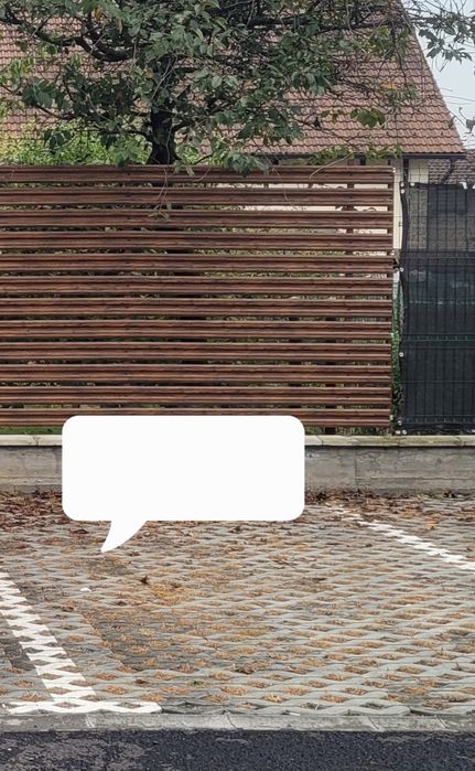 Închiriez loc de parcare