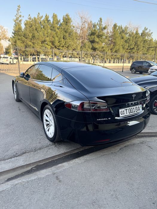 Tesla model S sotiladi dual motor 75D kraska toza