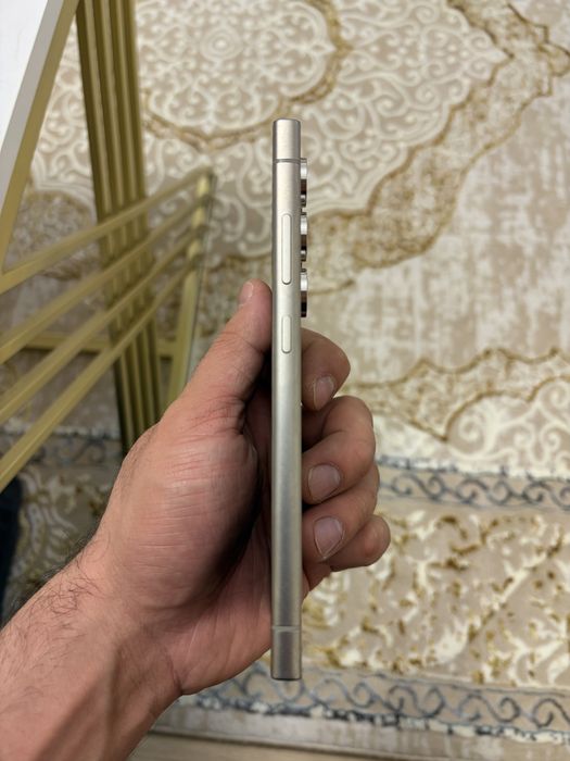 Samsung Galaxy S24 ultra Titanium Grey в идеальном состоянии срочно!