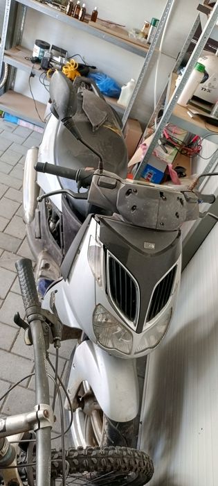 Scuter Aprilia 200cc și cross copii 49cc