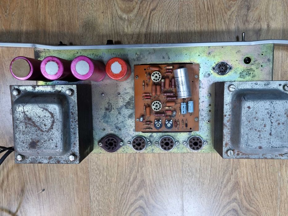 Amplificator lampi, tuburi electronice Farfisa OR200 , ecc83 , el34