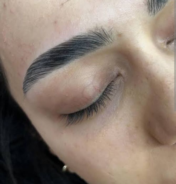 Бровей и литцо Аксия