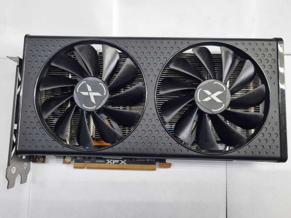 AMD Radeon XFX 6600 8GB DDR6 Гаранция 3 месеца