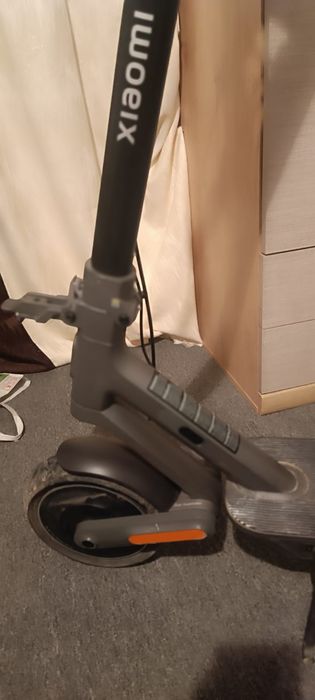 Vând trotinetă electrica