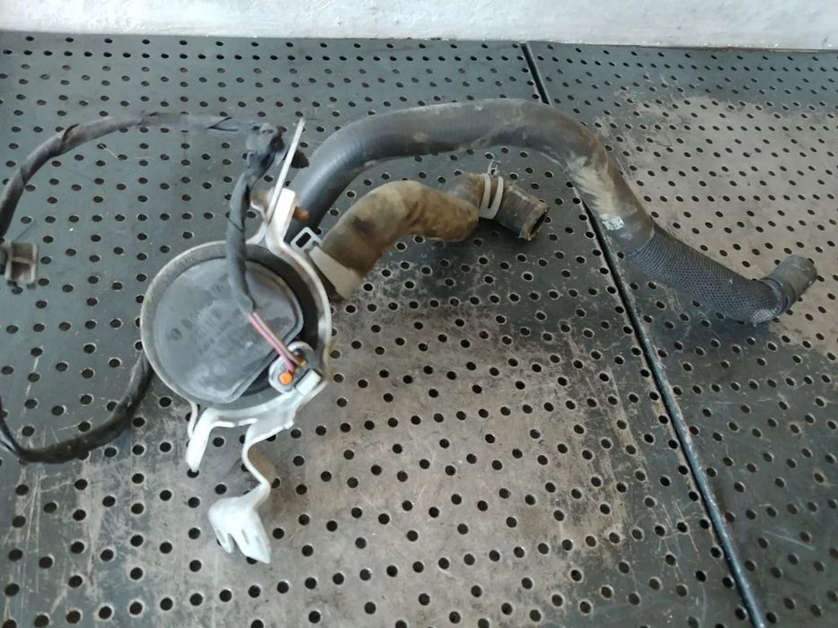 pompa recirculare apa 1.6b cla x117  mercedes a-class w176 b-class w246  gla  a0005000686  0392023206