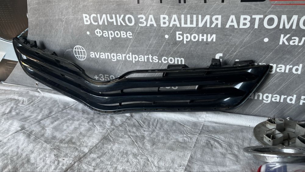 Toyota Verso 3 2009- маска