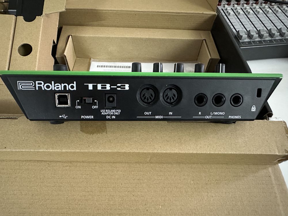 Roland Aira TB-3