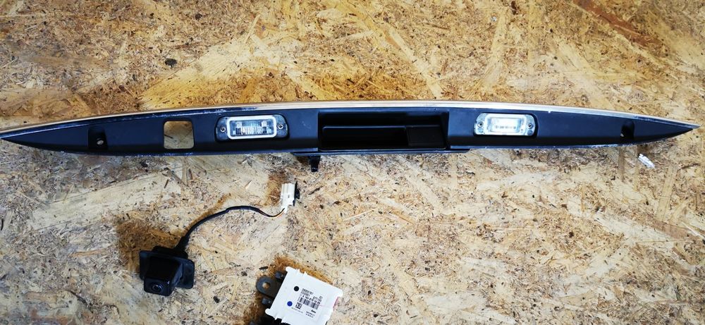 Camera marșarier cu module si suport pentru Mercedes GLE W164