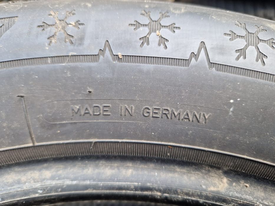 set cauciucuri; 215 60 17 de iarnă,m+s