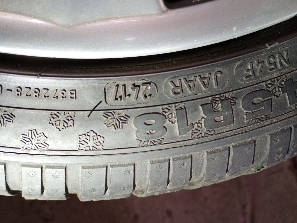 OPEL INSIGNIAджанти със зимни гуми 225/45/18 8J ET35 5x120 цо 67-72