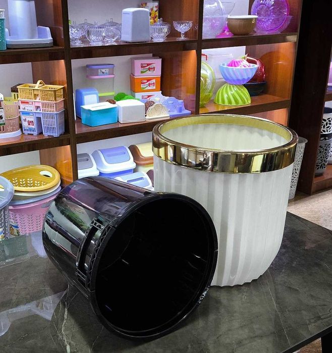 Горшки пластиковые