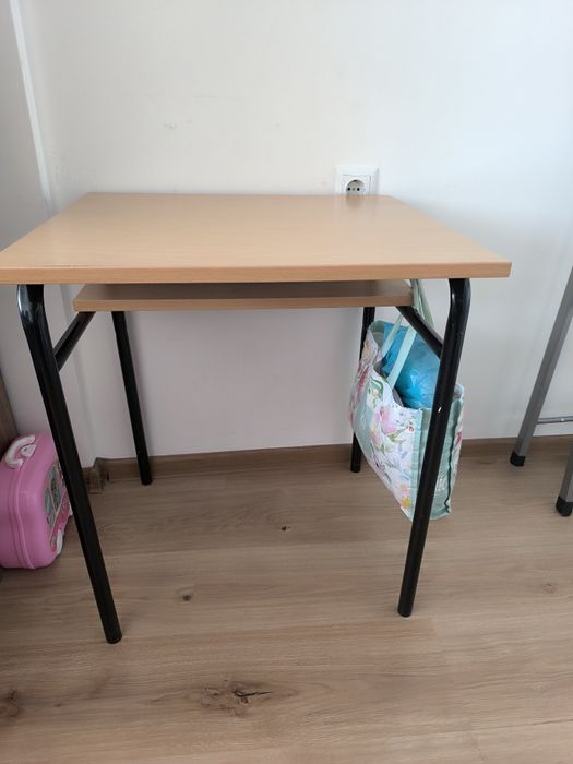 Малко ученическо бюро