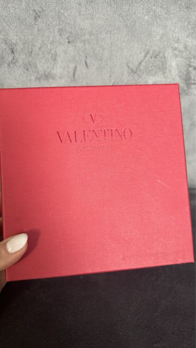 Valentino Garavani портфейл оригинал