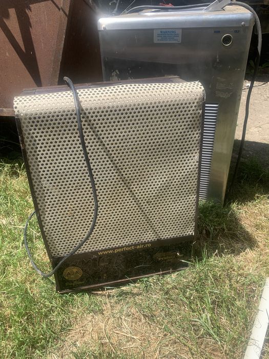 Vand purificator aer
