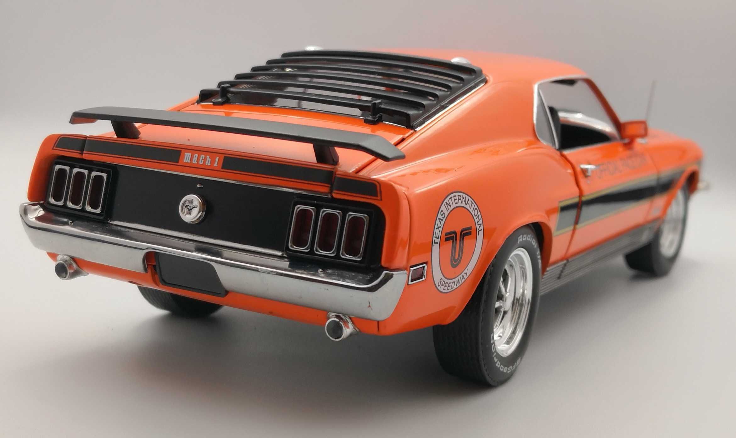 macheta 1:18 FORD Mustang Mach1 (1970)   - Highway61