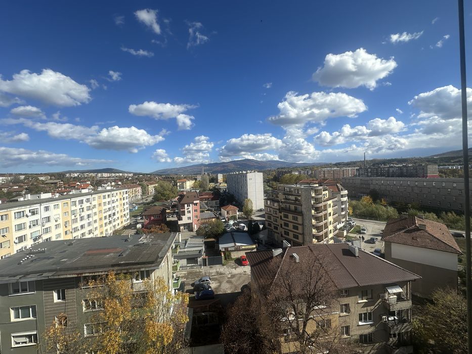 Продава се Двустаен апартамент в Перник, Димова махала - 60 кв.м за 638 €/кв.м - Снимка #1