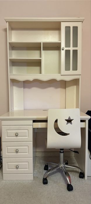 VÂND MOBILIER din Anglia pentru fetiță