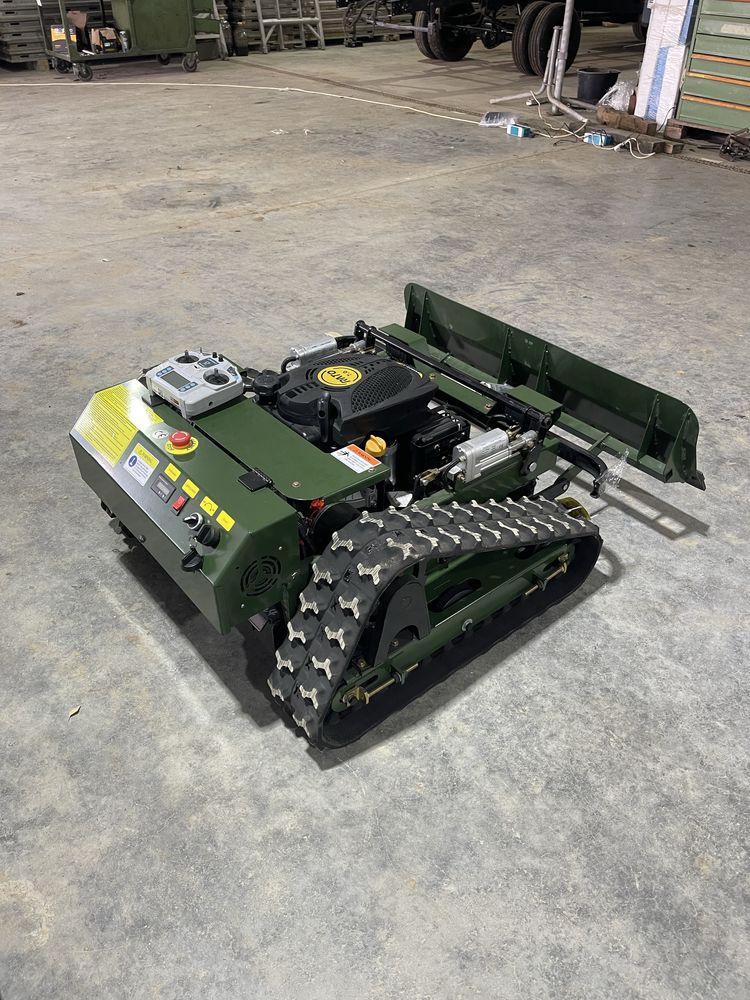Мулчер косачка с дистанционно управление и снегорин Muller LM550