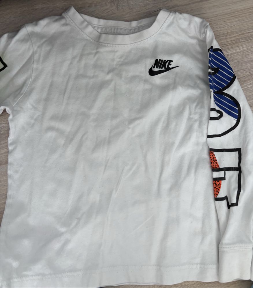 Nike оригинални 4-5 год