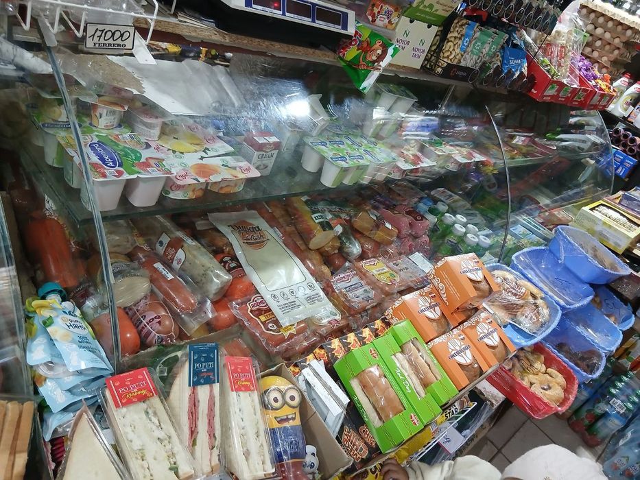 СРОЧНО, продается Витринный Холодильник Б/У в отличном состоянии