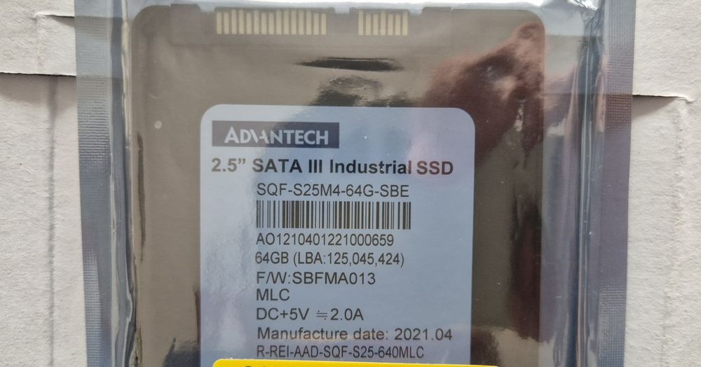 Vând SSD 64GB - SATA 3 - Type MLC 2,5" - 6Gbit/s, Sigilate, Noi!!