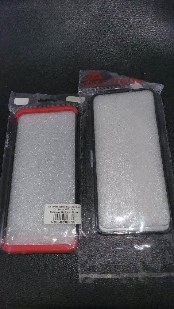 Huse noi de telefon