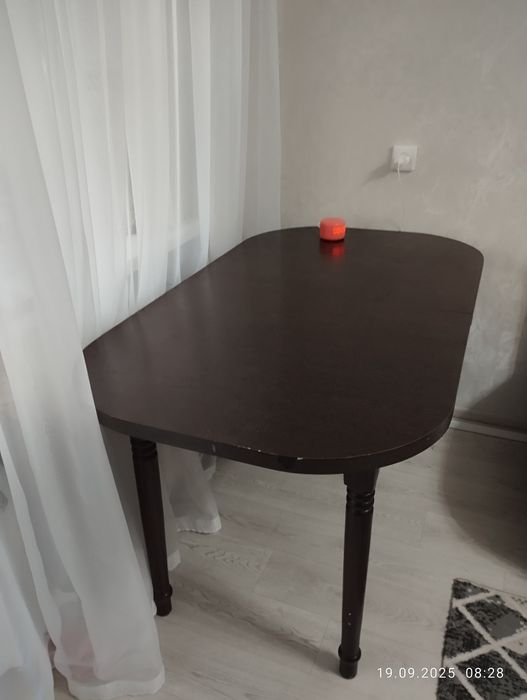 Стол 140 см—180 см